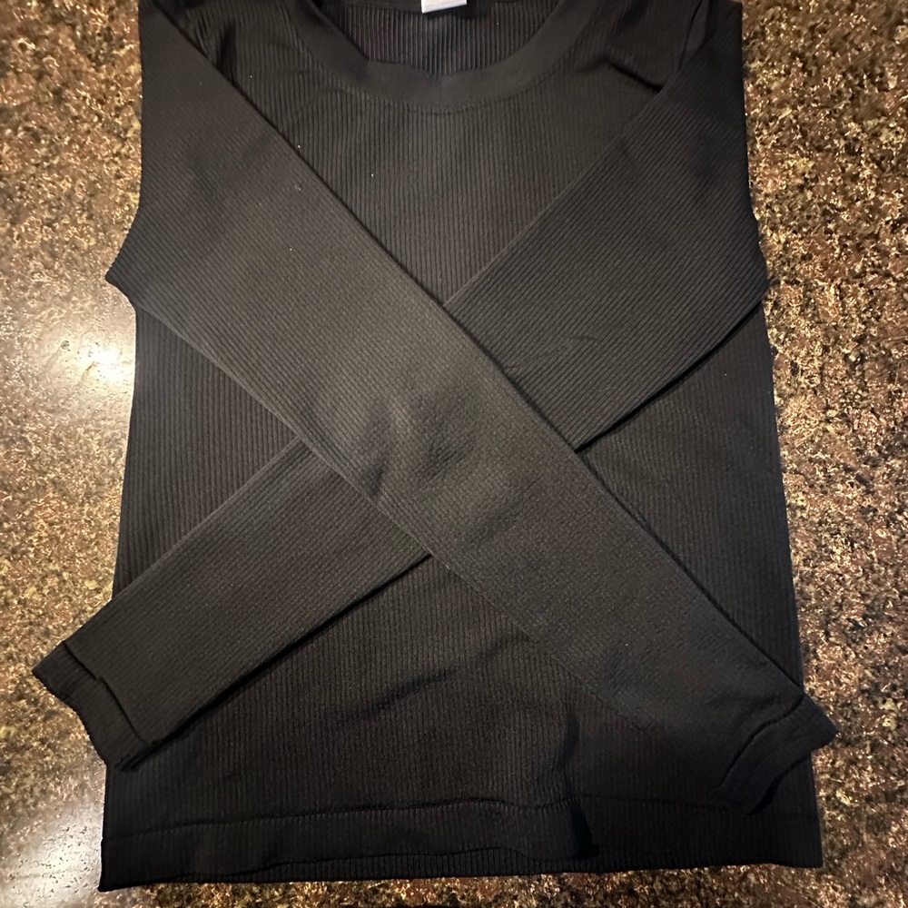 Black Athleta Ribbed Long Sleeve Top